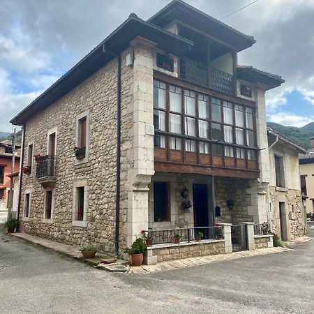 Vila La Casona De Ardines Arenas De Cabrales Exteriér fotografie