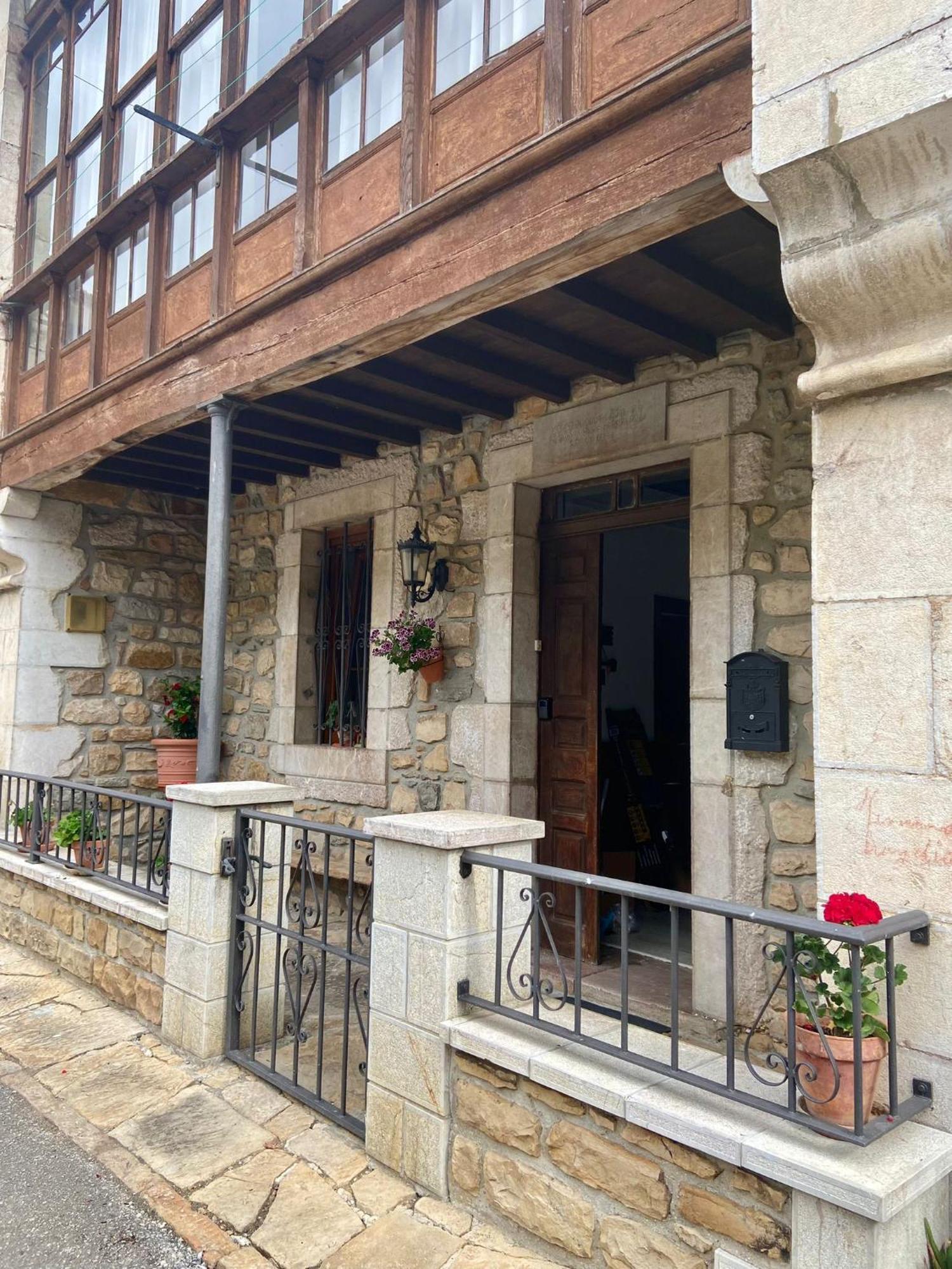 Vila La Casona De Ardines Arenas De Cabrales Exteriér fotografie